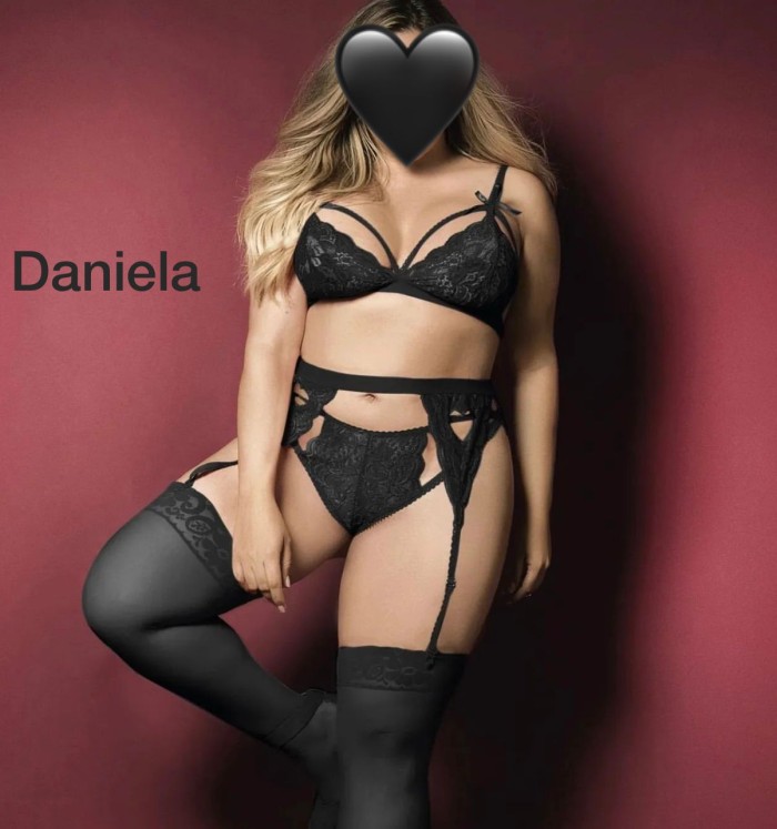 NINFOMANA DESPIADADA CON GANAS DE FOLLAR.CHICA PAR