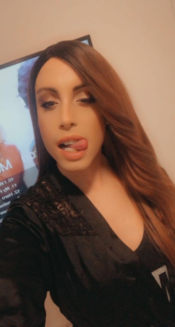 Alesssandra travesti bien dotada