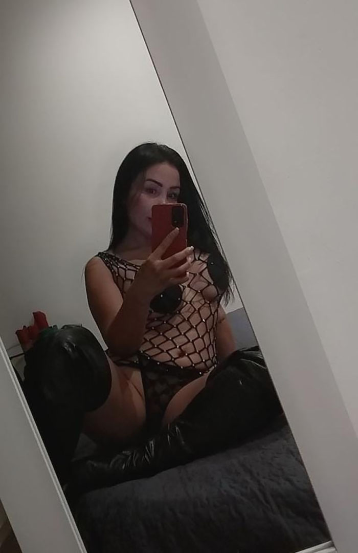 VARIEDAD MASAJES EROTICOS