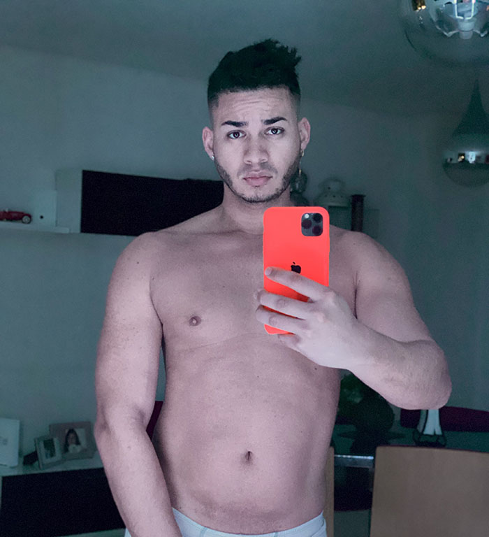 Chico de compañía joven 28 años