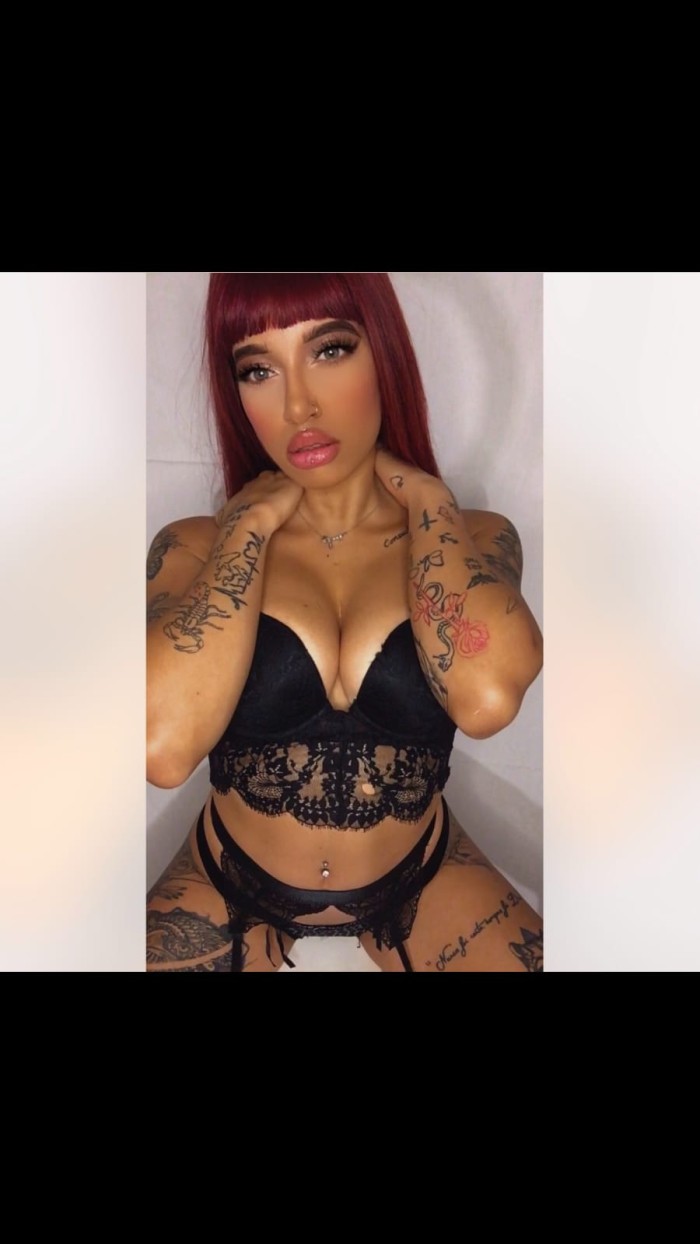 BRASILEÑA TATUADA