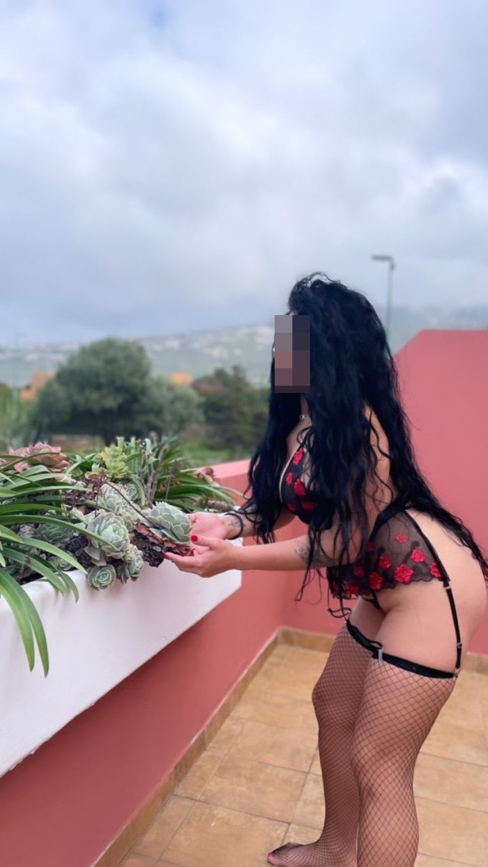 Jenifer 24 años canaria guapisima