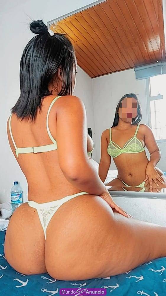 ME ENCANTA QUE ME CHUPEN EL CULO