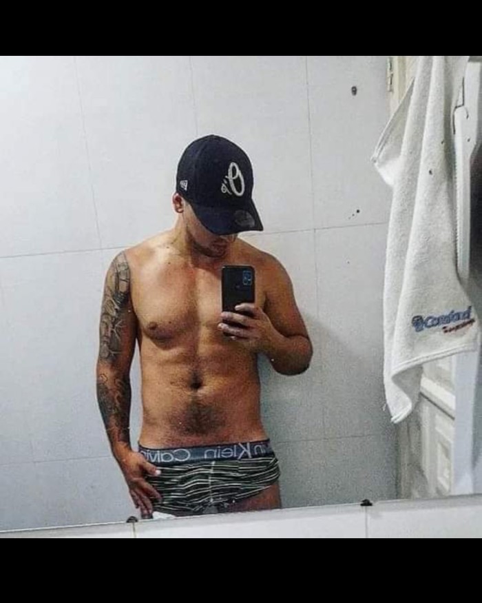 CHICO CANDENTE EN ALICANTE