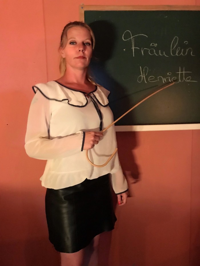 GERMAN MISTRESS // DOMINATRIX AMA ALEMANA