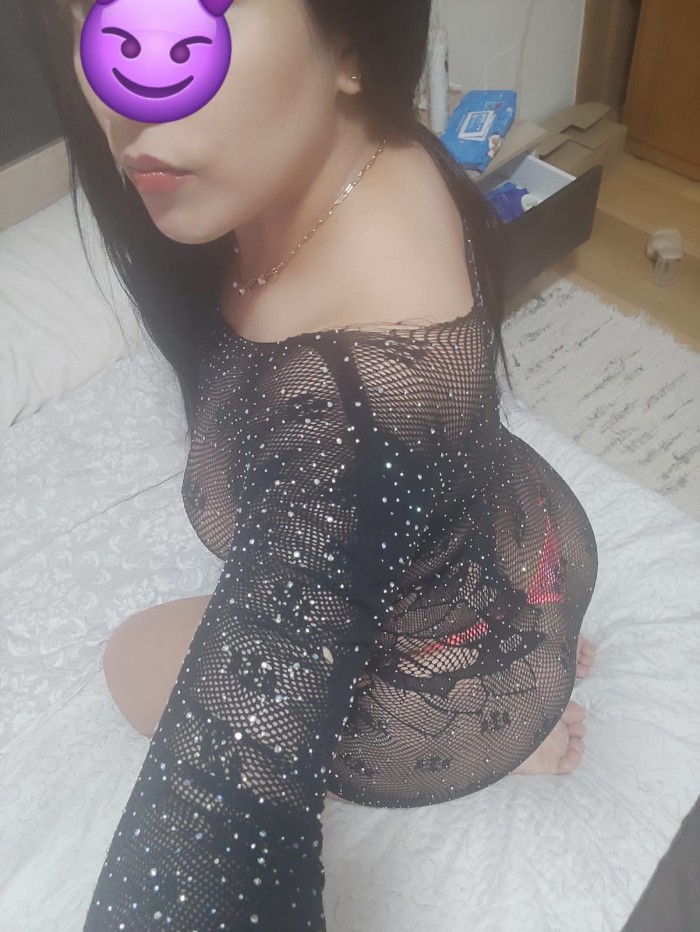 Jovencita muy atractiva e implicada 😈😘