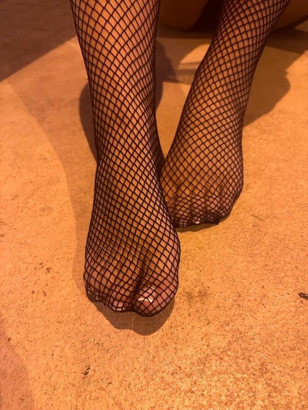 Venezolana muy joven y con mucha energia para dar