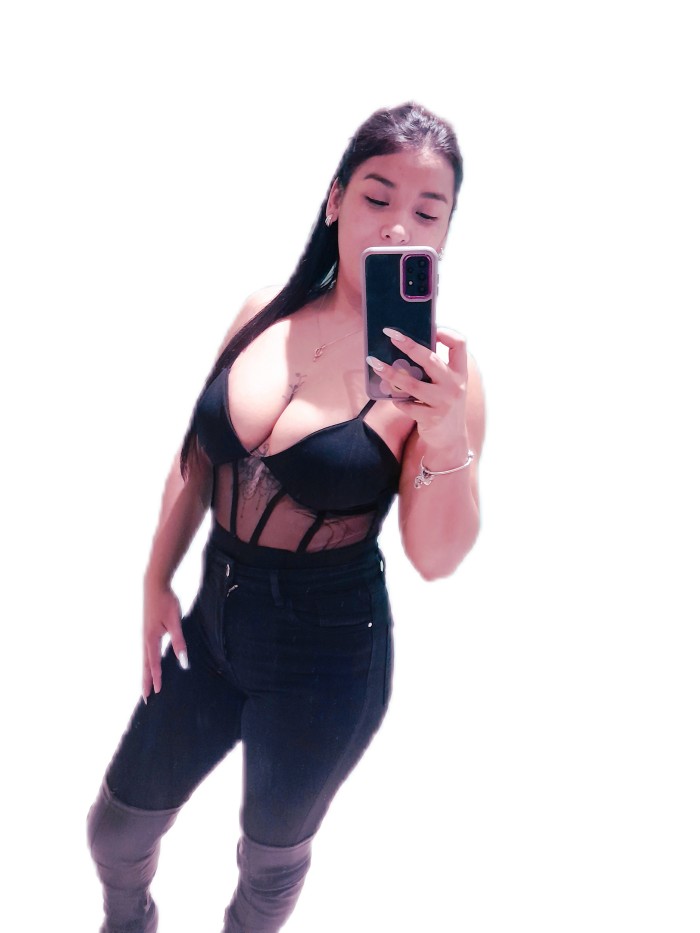 COLOMBIANA MORENA FIESTERA MUY BUEN AMBIENTE