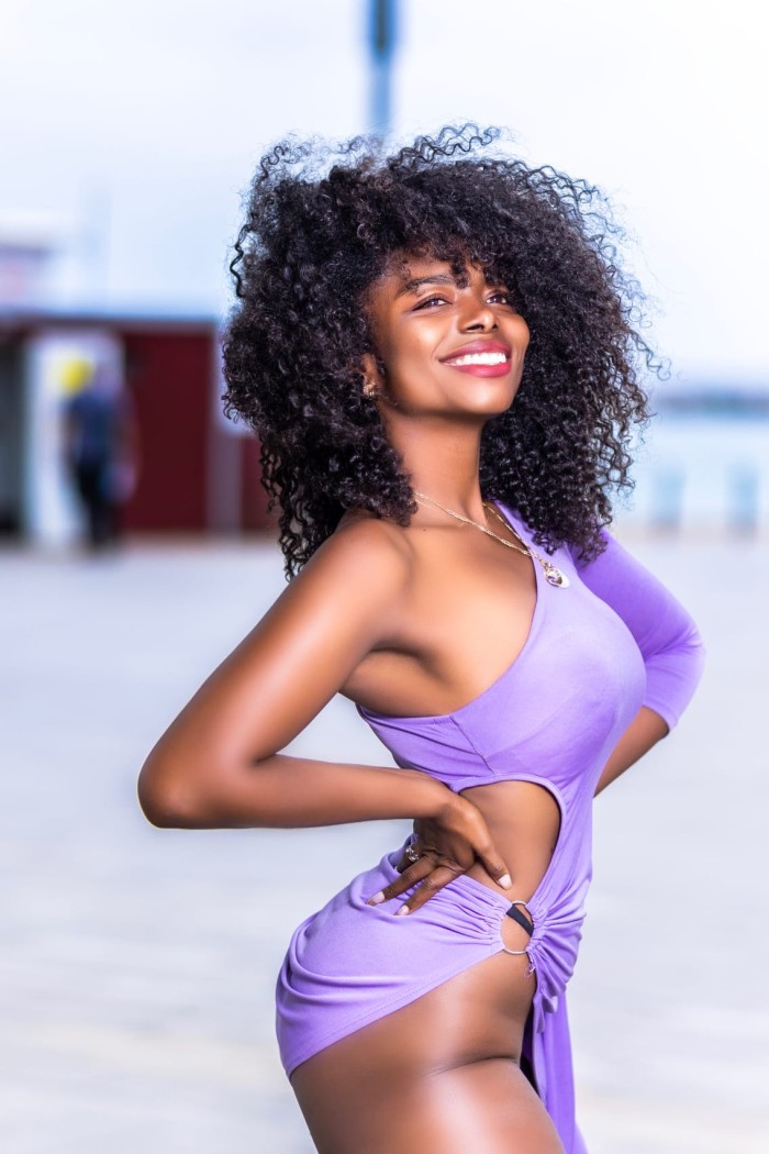 MULATA PARA MASAJES EROTICOS EN BARCELONA