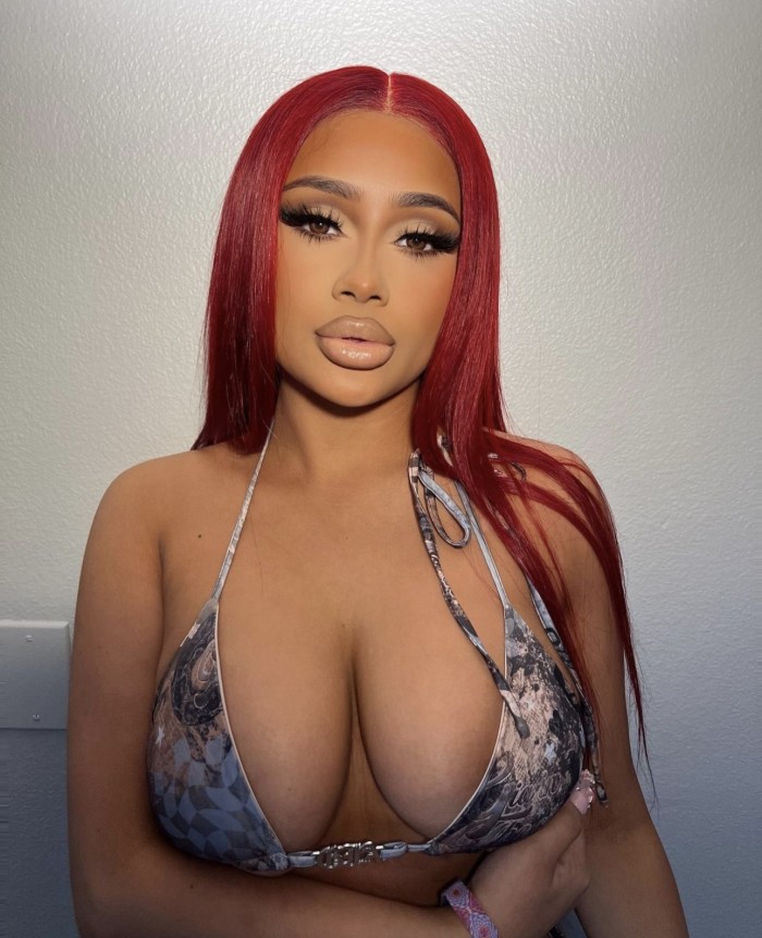 Colombiana pelirroja