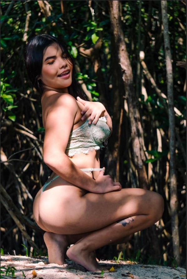 Soy Mía de 20 años quiero amarte y entregarme a ti