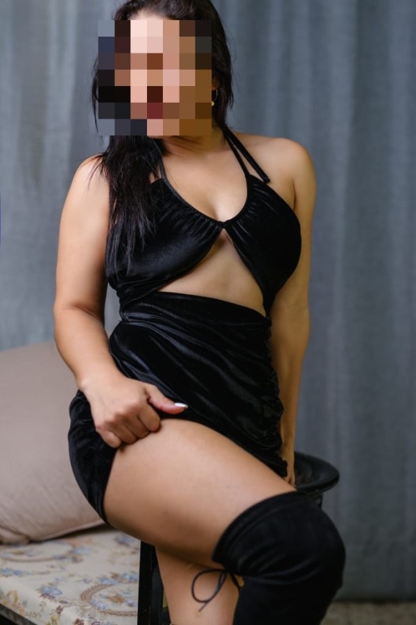 Hola soy carol chica latina encantadora