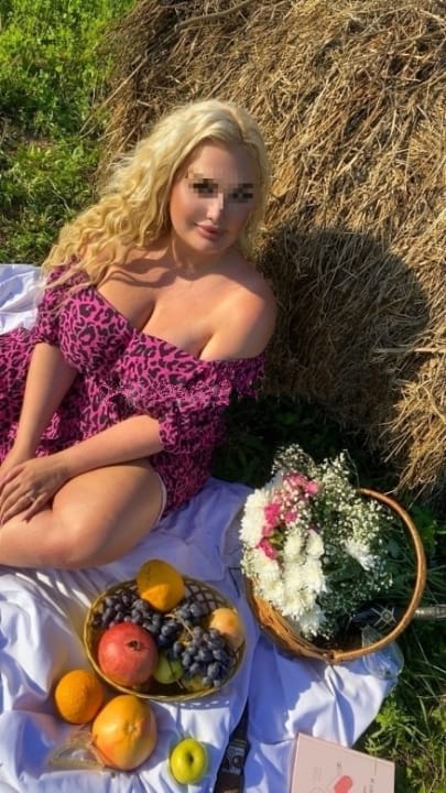 Fogosa rubia por centro sin tabu 24h particular