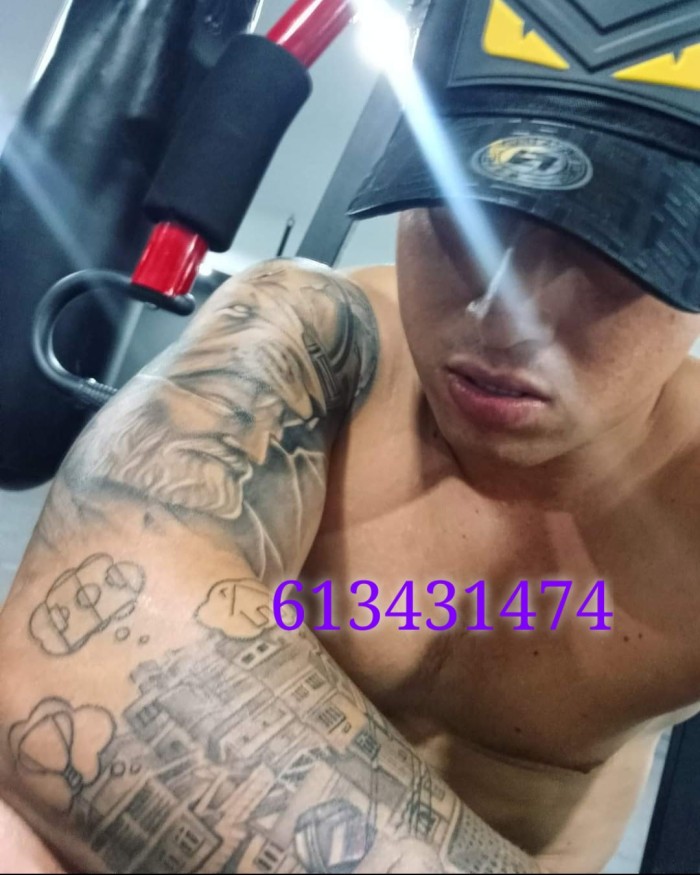 Chico candente en alicante