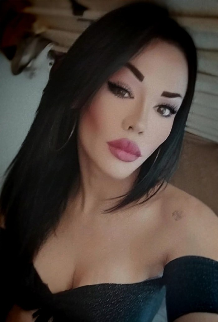Aline! trans! Ven y disfruta de un masaje