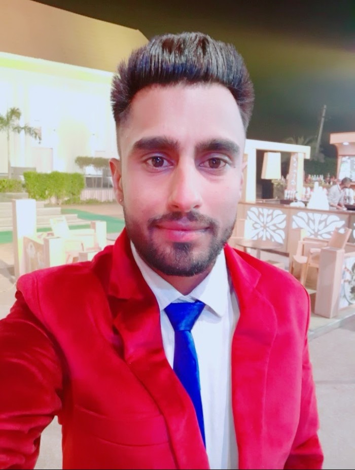 Am young indian boy
