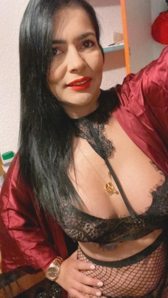 VEN A CONOCERME, QUIERO COMPLACERTE…