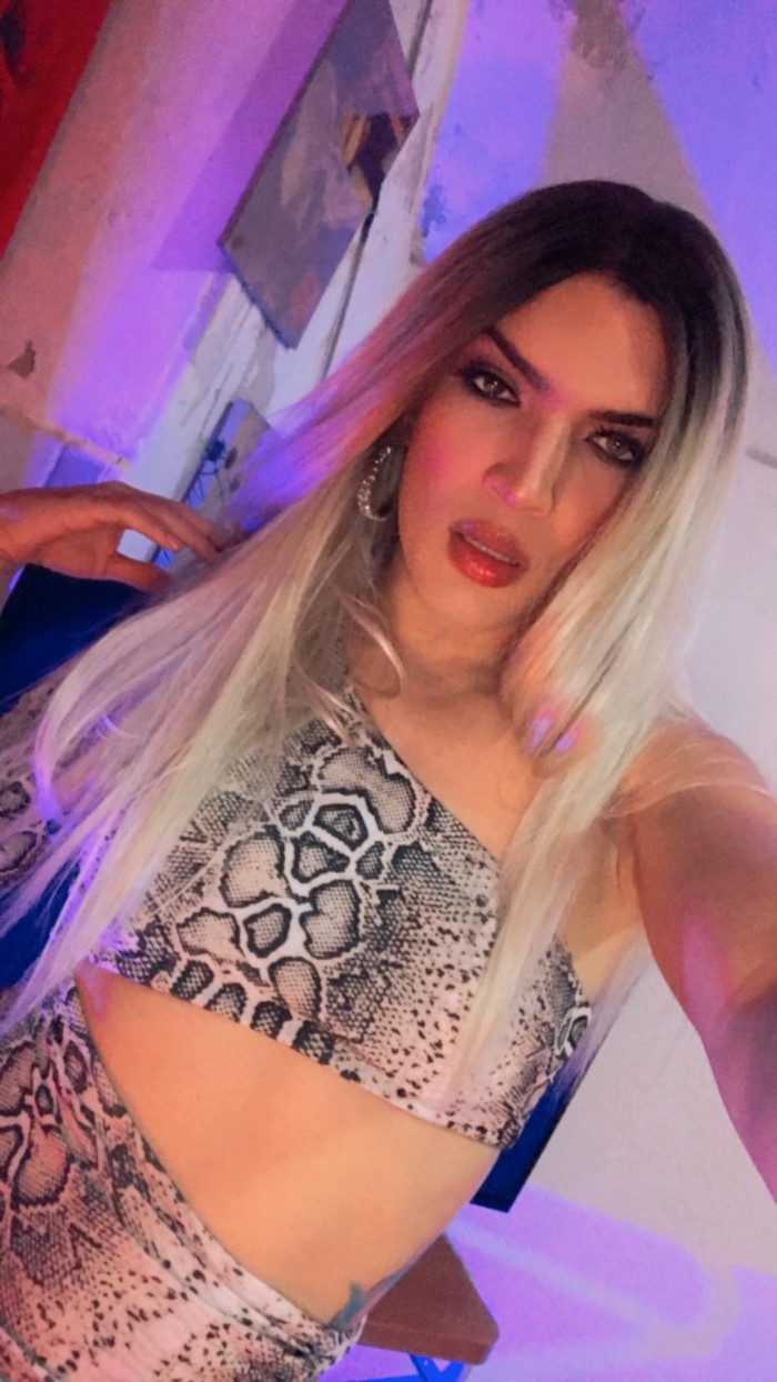 Chica latina