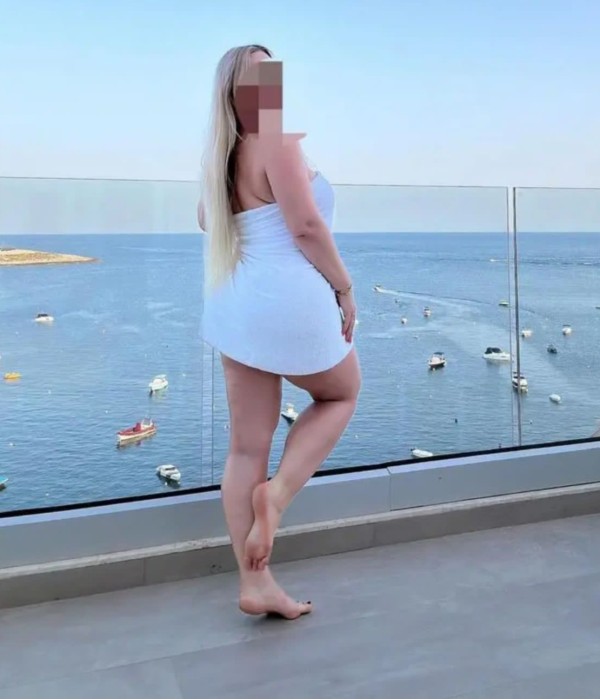 CHICA LATINA SUPER HOT