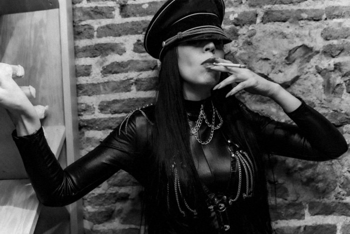AMA PROFESIONAL ESPAÑOLA FEMDOM BDSM