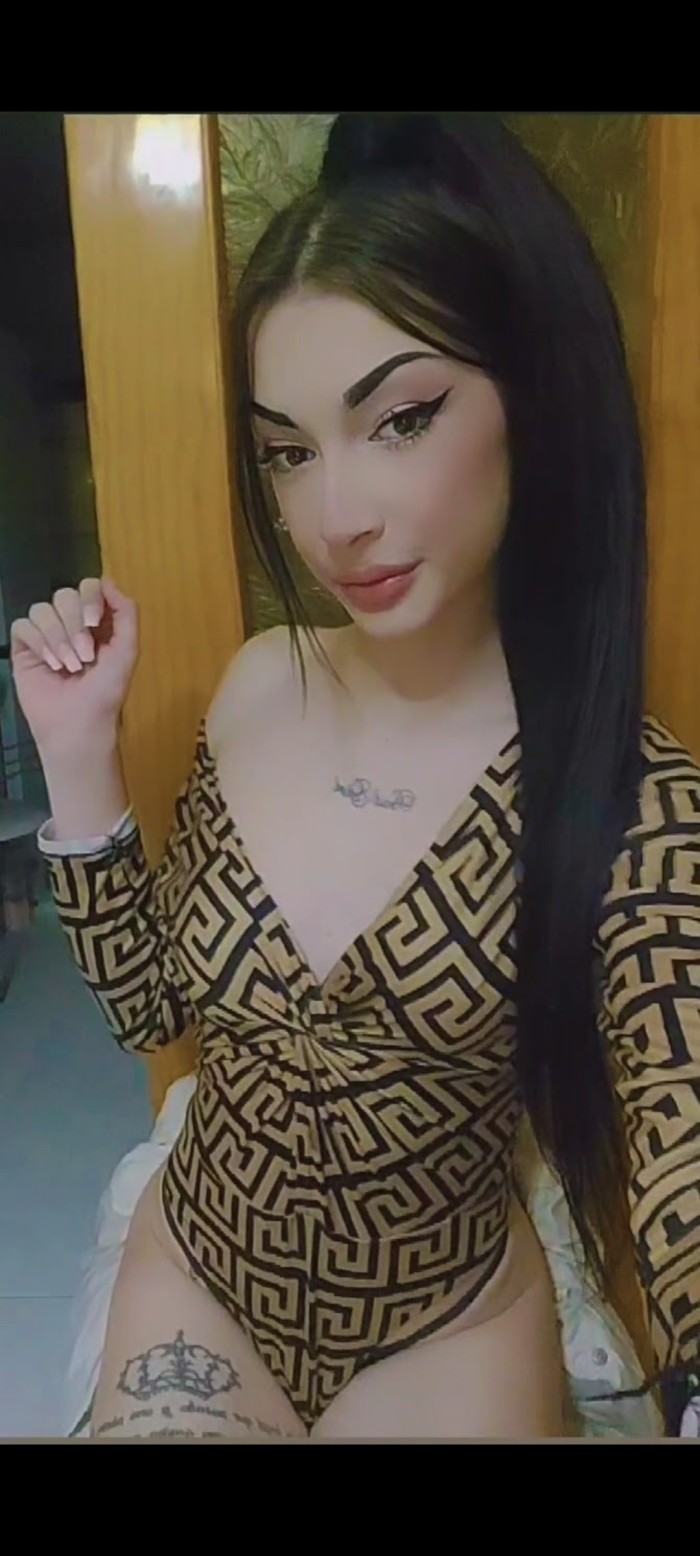 Nerea 19 años reales española