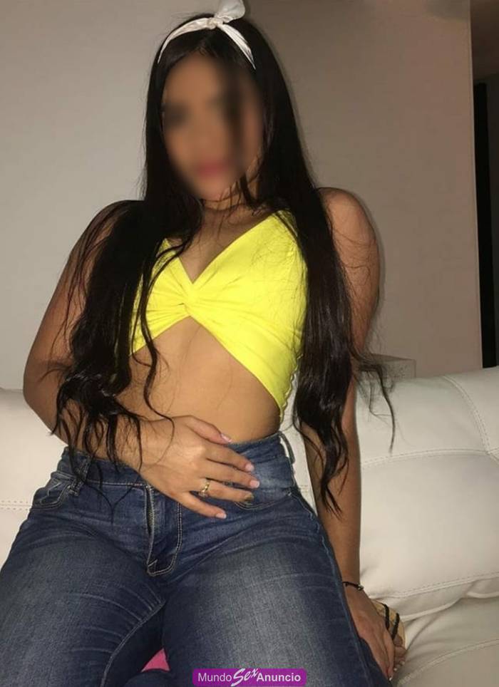 LARINA CACHONDA