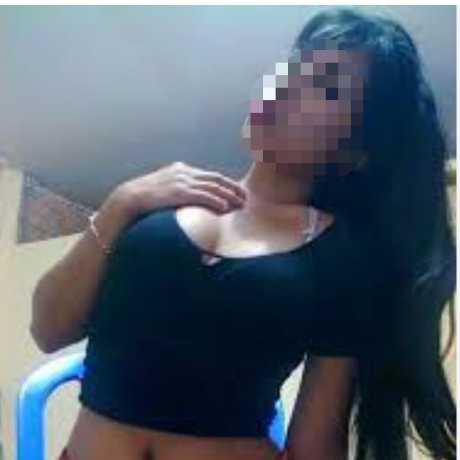 Fiestera linda y guapa boliviana