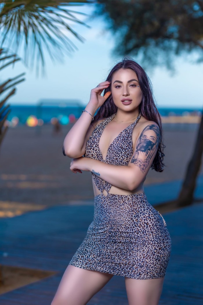 DELICADA Y SENSUAL EUROPEA EN BARCELONA