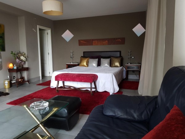 PLAZA LIBRE EN CHALET EN SAN SEBASTIAN LUXURY