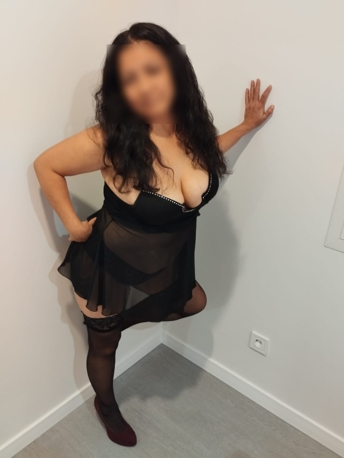 VARIAS AMIGUITA CALIENTES EN LA ZONA DE GETAFE