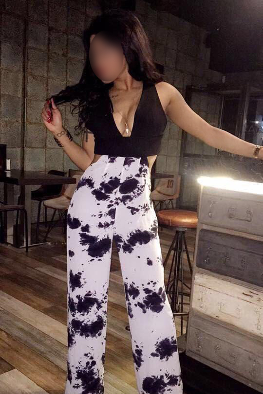 Malena una masajista muy complaciente para disfrut