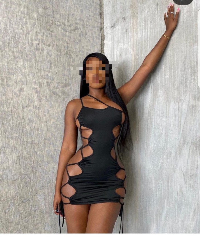 Morena latina Hermosa primera vez en