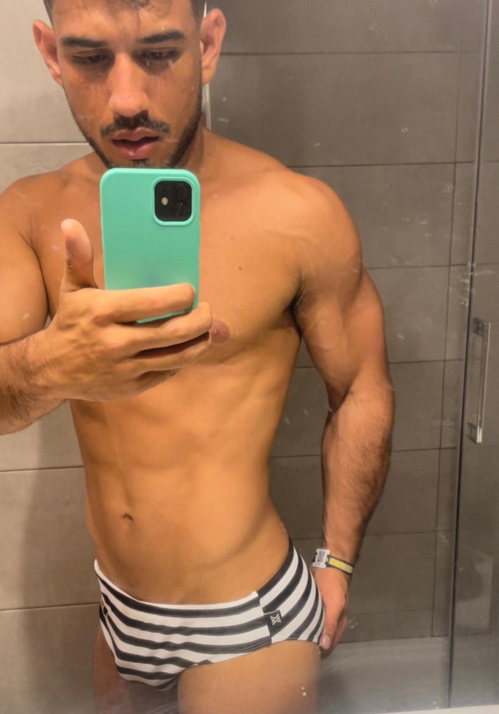 Neto, un chico guapo e independiente