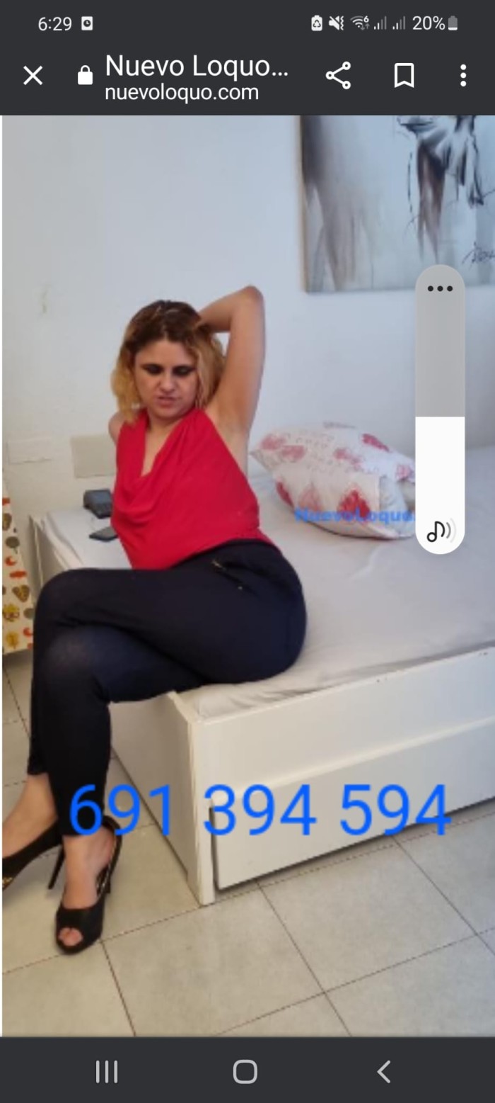 Bruna seductora fiestera