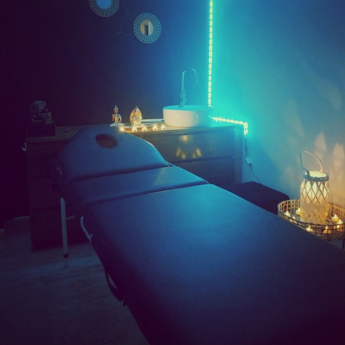 Se solicitan masajistas