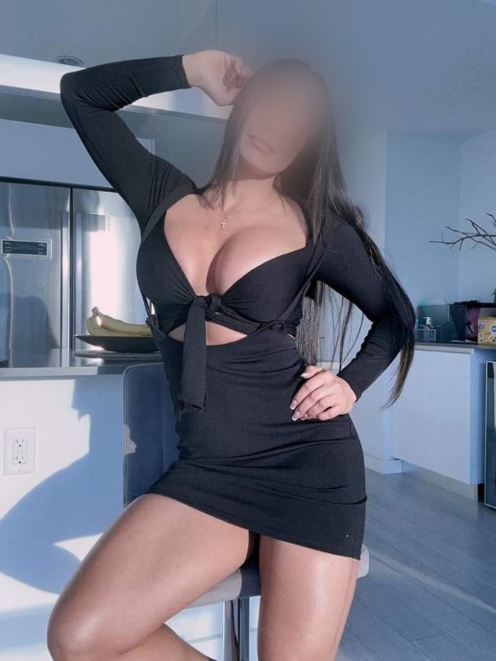 CHICA TRANS MUY FEMENINA ACTIVA Y PASIVA. 24H