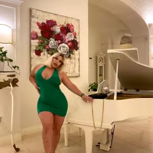 NOVEDAD RUBIAZA CULONA FOTOS CASERAS PISO PARTICUL