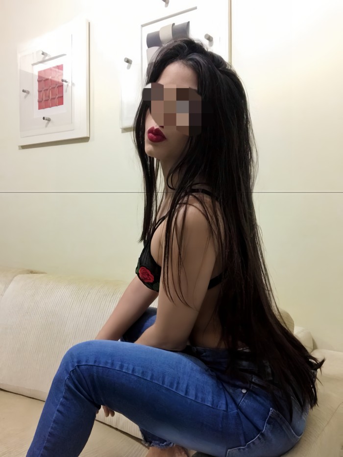 Lais sexy – 69 , besos , meiga carinhosa