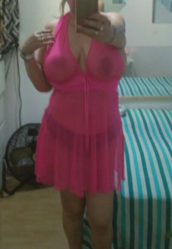 Canaria DIVORCIADA jugetona