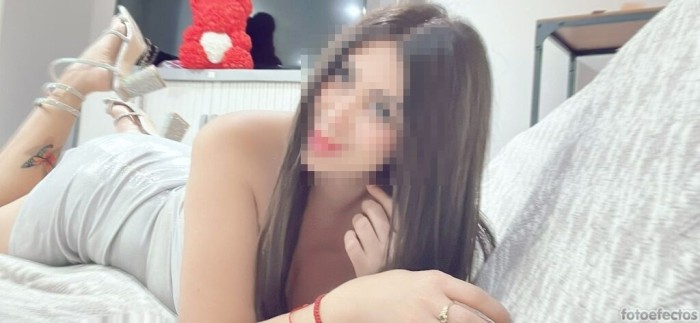Mishell, bomba latina fiestera y complaciente