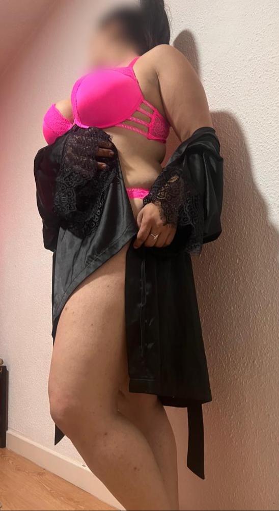 EAPAÑOLA . LLAMAME Y NO TE ABURRAS MAS