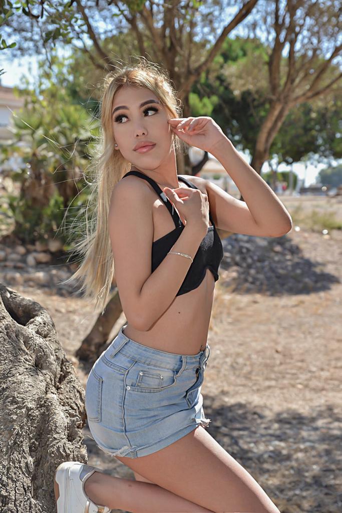 Colombiana ardiente extrovertida