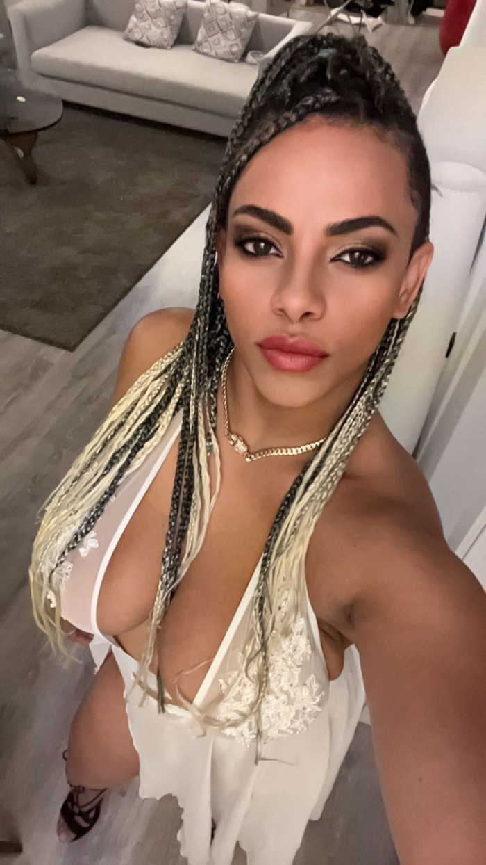 Isabella, preciosa joven dominicana novedad!