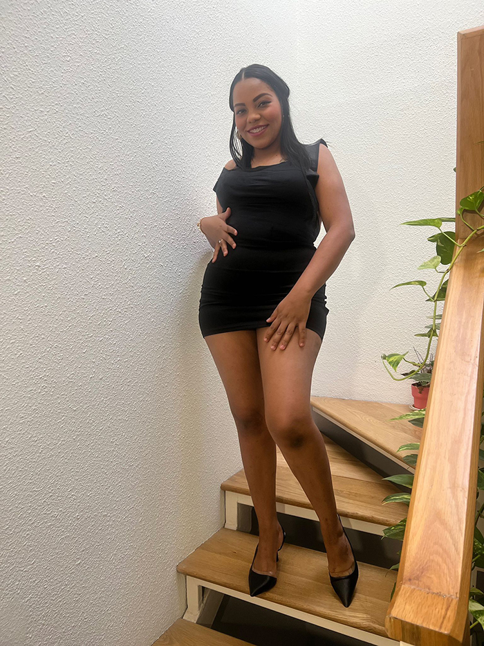 CATALINA 23 años, DIVERTIDA, EDUCADA y muy DULCE