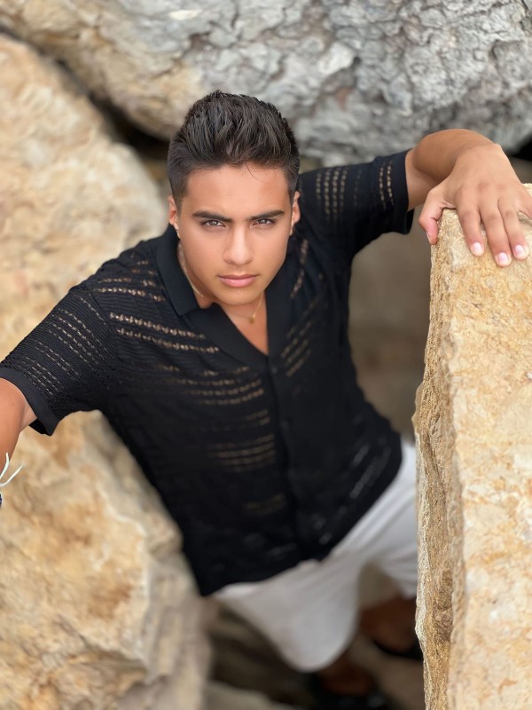 LATINO NUEVO EN MADRID, NO TE QUEDES CON LAS GAN