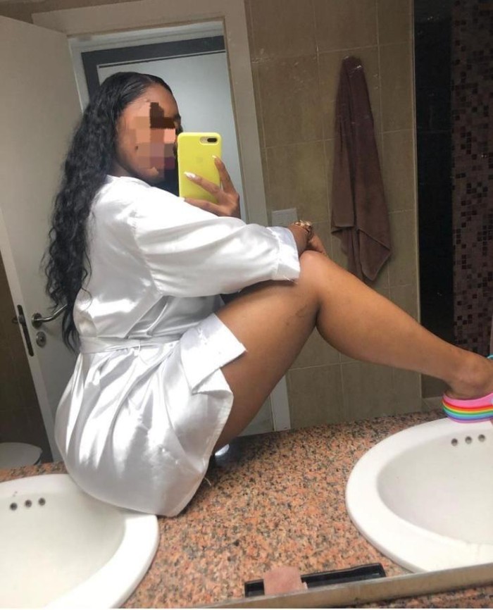 SCORT CON EXPERIENCIA, MUY COMPLETA…