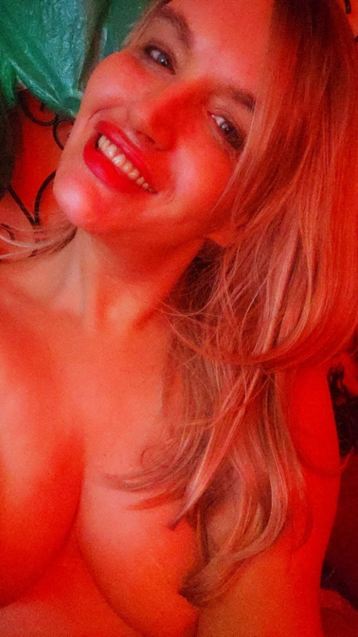 Madurita pero muy sexy vídeollamada sexting vídeos