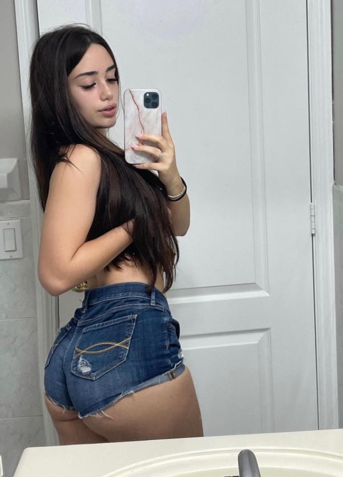 Estefany dulce y encantadora de 23 añitos