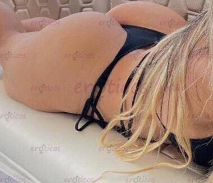 Latina rubia