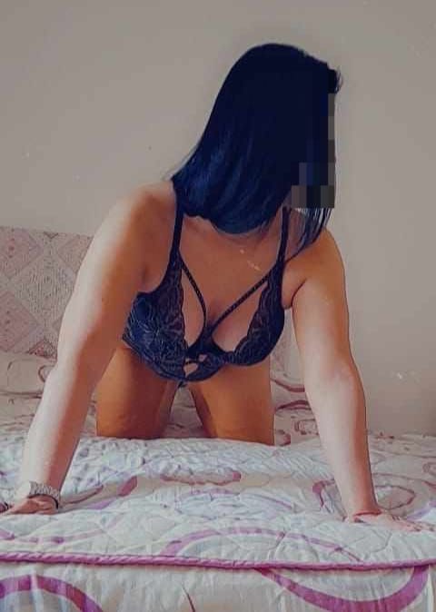 SOY PAULA ME ENCANTA MAMAR POLLA Y TRAGARME TU LEC